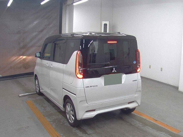 2021 Mitsubishi eK Space T 4WD auction photo 2