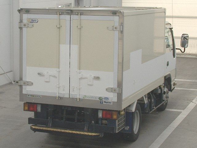 2018 Isuzu Elf 冷蔵・冷凍車 auction photo 2