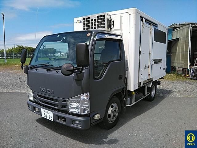 2015 Isuzu Elf auction photo 2