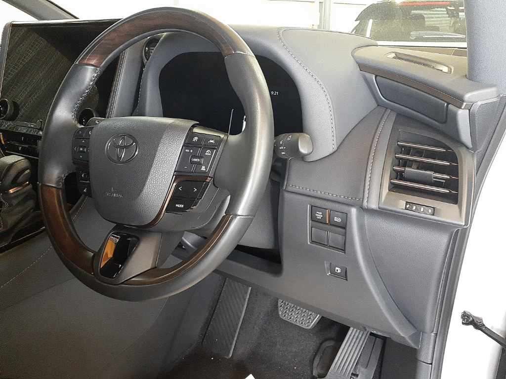 2023 Toyota Alphard Z auction photo 9