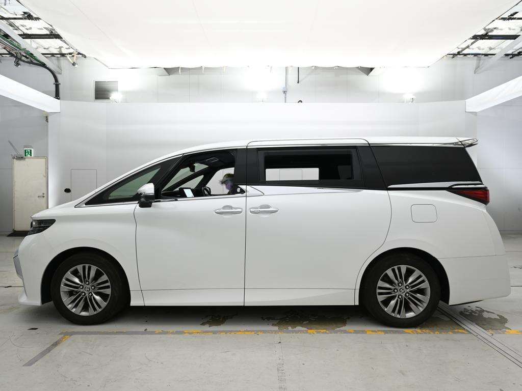 2023 Toyota Alphard Z auction photo 4