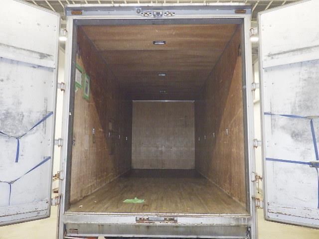2004 Mitsubishi Fuso Fighter バン auction photo 4