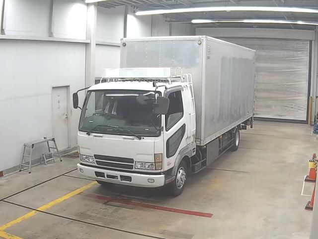 Japan Auction Vehicles 10 2004 Mitsubishi Fuso Fighter バン auction photo