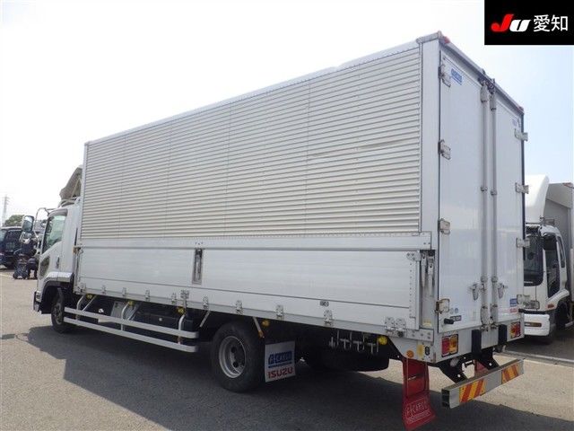 2017 Isuzu Aluminum wing 3t auction photo 5