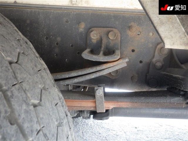 2017 Isuzu Aluminum wing 3t auction photo 7