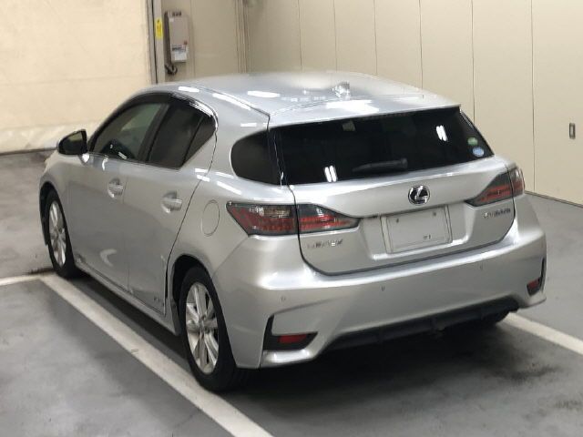 2014 Lexus CT CT200H バージョンC auction photo 2