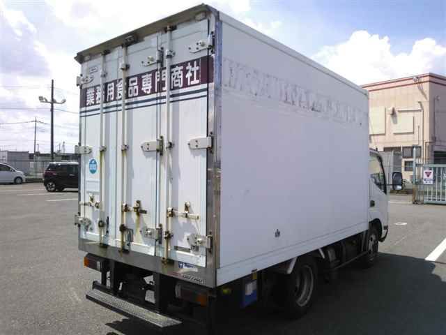 2016 Hino Dutro 4WD Refrigerated Vehicle auction photo 5