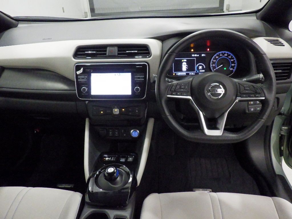 2017 Nissan Leaf X auction photo 3