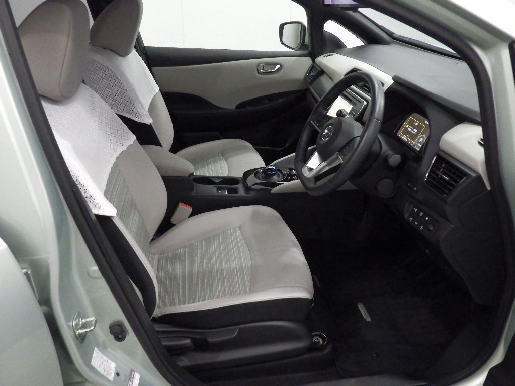 2017 Nissan Leaf X auction photo 6