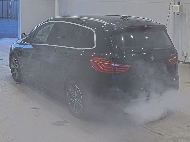 2016 BMW 2 Series 218D グランツアラー ラグジュアリ auction photo 2