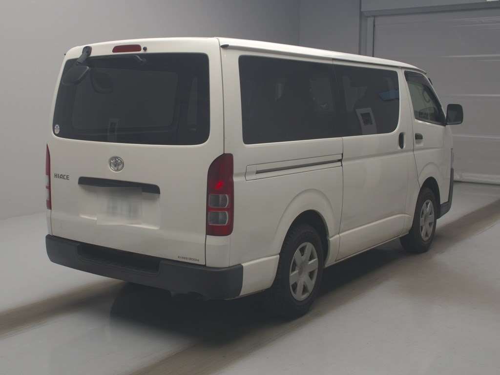 2022 Toyota Hiace Long DX auction photo 2