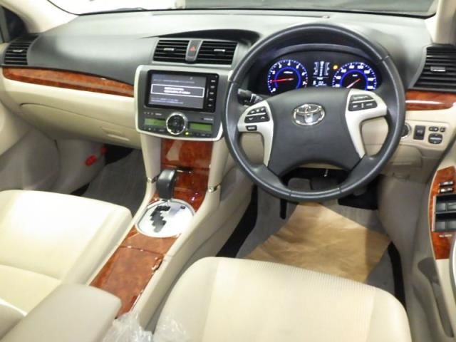 2015 Toyota Premio 1.8X Lパッケージ auction photo 3