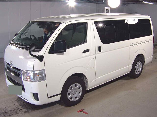 2026 Toyota Hiace Long DX GL Package auction photo 4