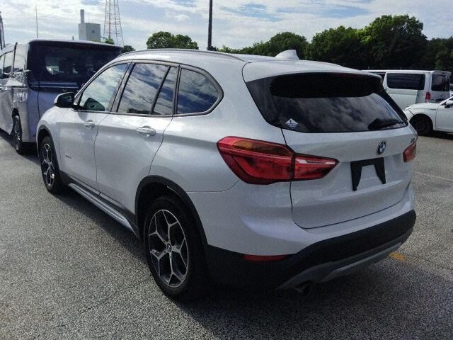 2017 BMW X1 XDRIV18D X-Line 4WD auction photo 2