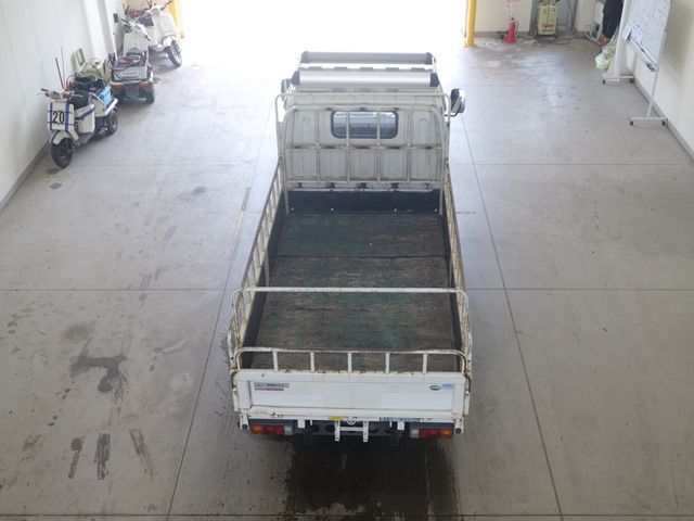 2015 Mitsubishi Fuso Canter Hira auction photo 3