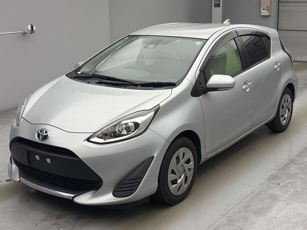 Japan Auction Vehicles 4 2021 Toyota Aqua L auction photo