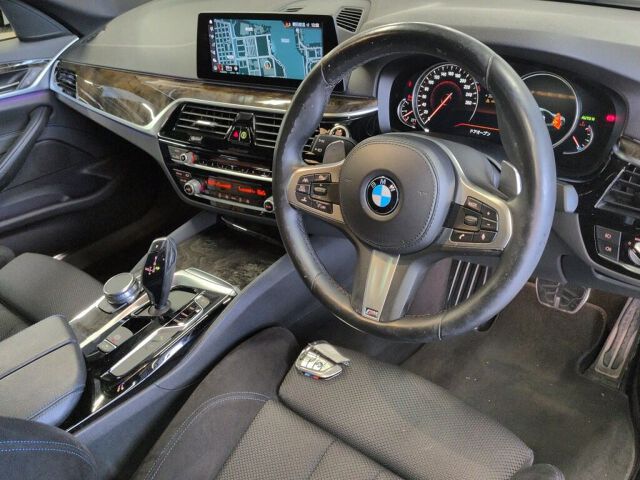 2017 BMW 5 Series 523D M Sport auction photo 3