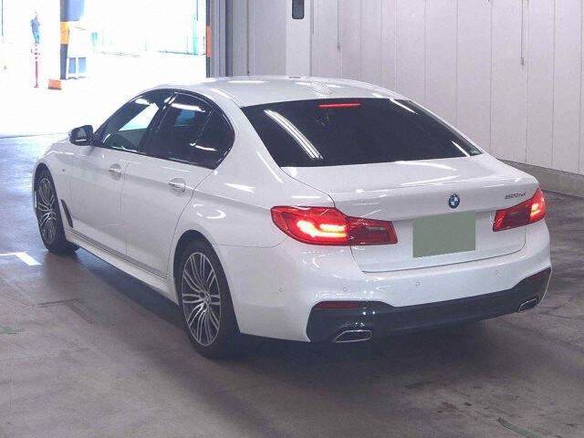 2017 BMW 5 Series 523D M Sport auction photo 2