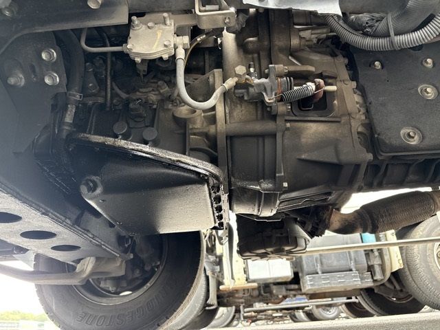 2009 Isuzu Elf アルミバン PG auction photo 11