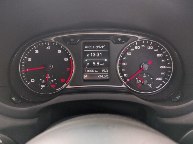 2017 Audi A1 Sportback 1.0TFSIスポーツ auction photo 6