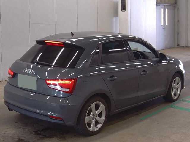 2017 Audi A1 Sportback 1.0TFSIスポーツ auction photo 5