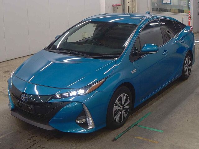 2017 Toyota Prius PHEV A auction photo 4