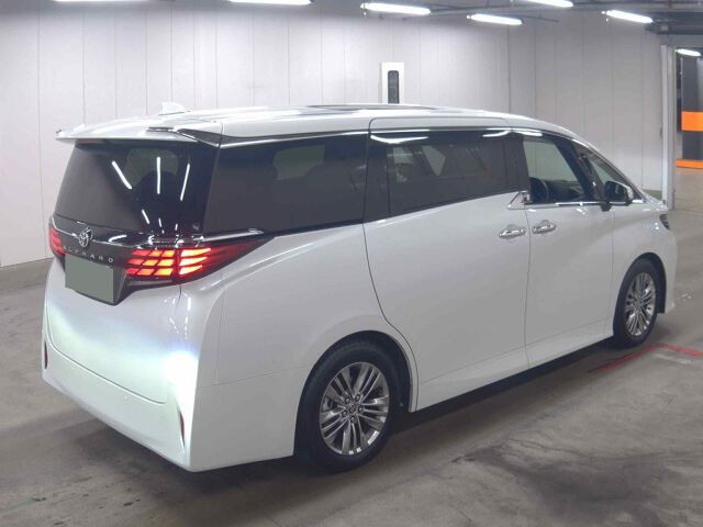 2025 Toyota Alphard Z 4WD auction photo 5