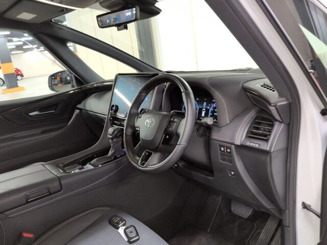 2025 Toyota Alphard Z 4WD auction photo 3