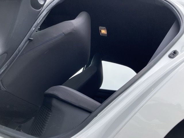 2023 Toyota Yaris ハイブリッドX auction photo 10