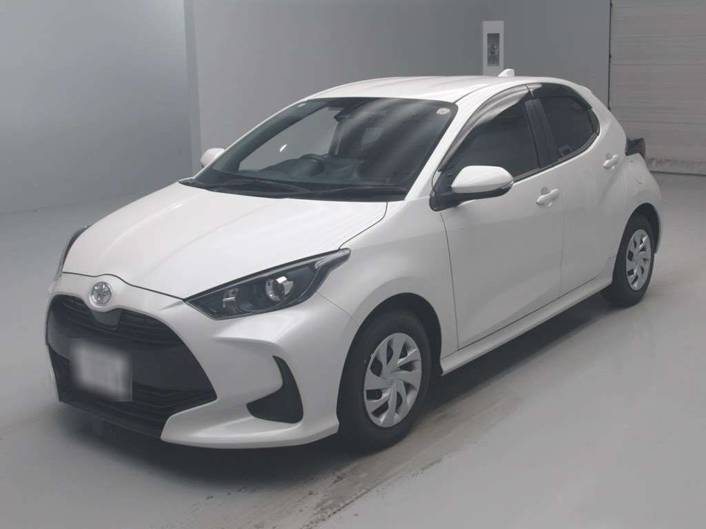 2022 Toyota Yaris X Japan auction vehicle