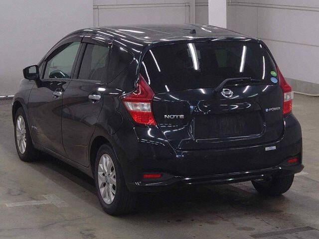 2020 Nissan Note EパワーX auction photo 2