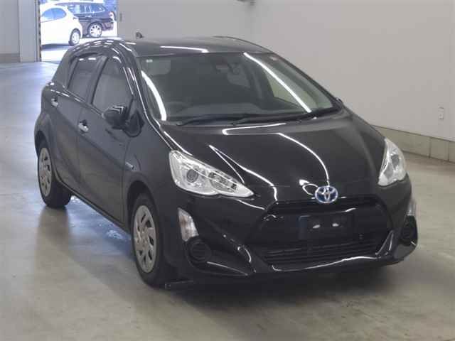 2016 Toyota Aqua S Style Black Japan auction vehicle