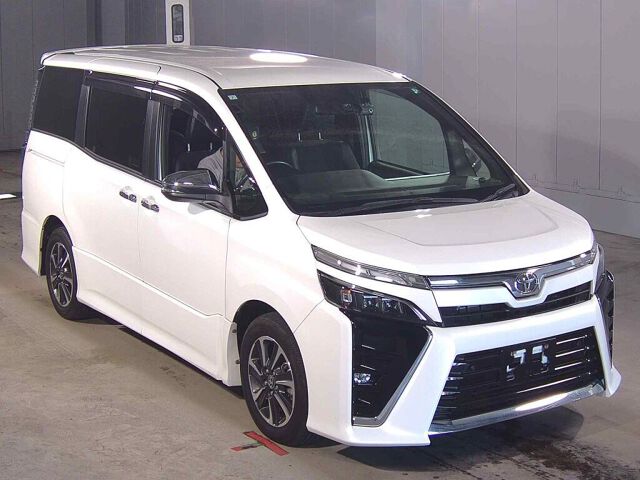 Japan Auction Vehicles 8 2021 Toyota Voxy ZSキラメキ3 auction photo