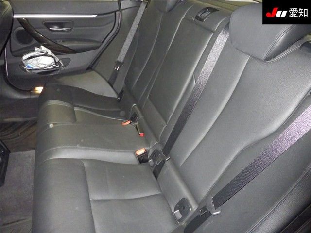 2015 BMW 4シリーズ Gクーペ 420i xDriveラグジュアリー auction photo 4