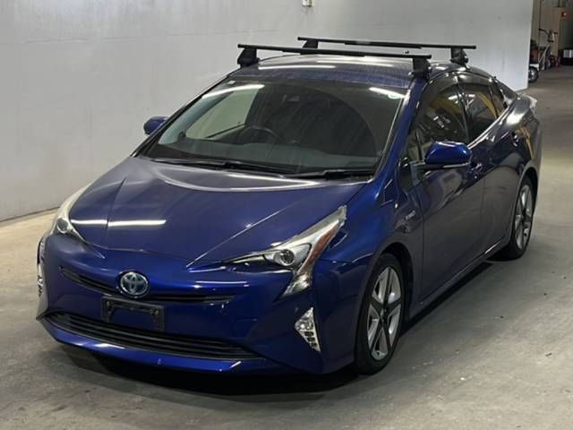 Japan Auction Vehicles 7 2015 Toyota Prius S auction photo