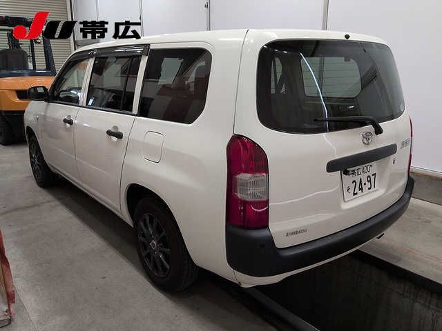 2017 Toyota Succeed 4WD UL auction photo 5