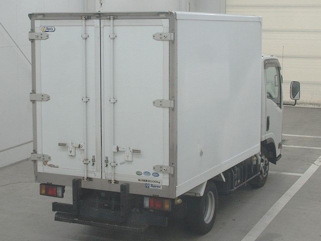 2016 Isuzu Elf 冷蔵・冷凍車 auction photo 2