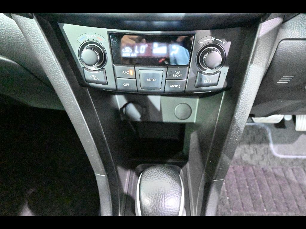 2010 Suzuki Swift XL auction photo 11