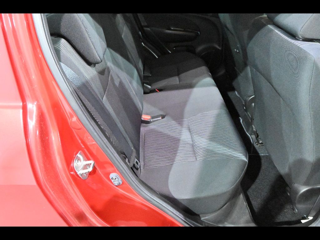 2010 Suzuki Swift XL auction photo 7
