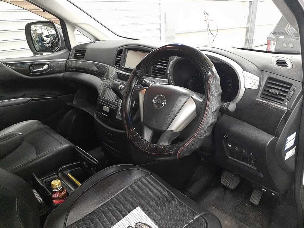 2011 Nissan Elgrand rider auction photo 9