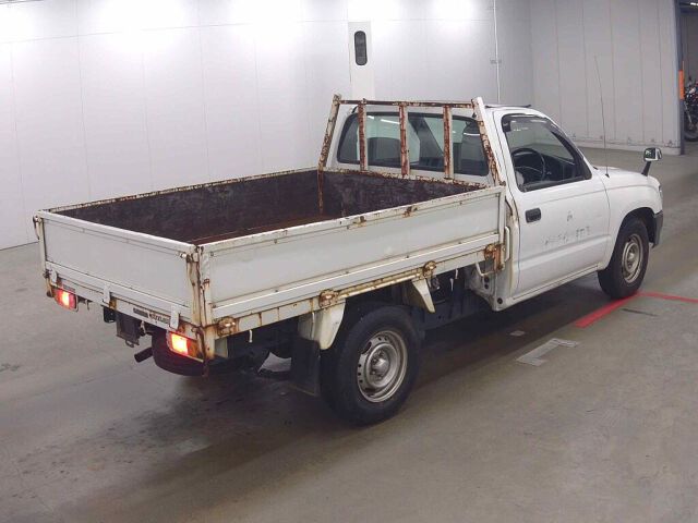 2002 Toyota Hilux auction photo 5
