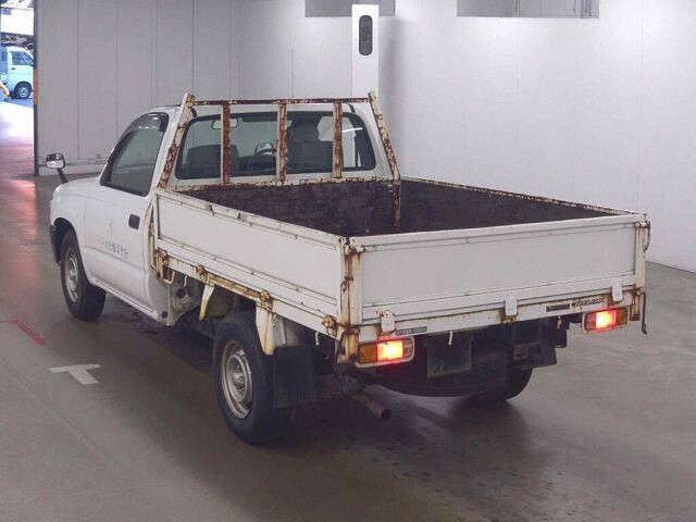 2002 Toyota Hilux auction photo 2
