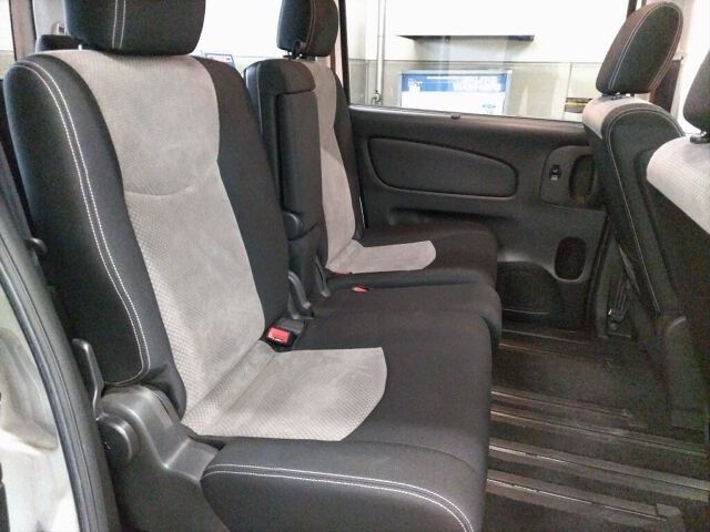 2011 Nissan Serena ライダー 4WD auction photo 6
