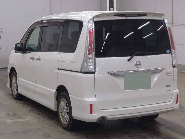 2011 Nissan Serena ライダー 4WD auction photo 2