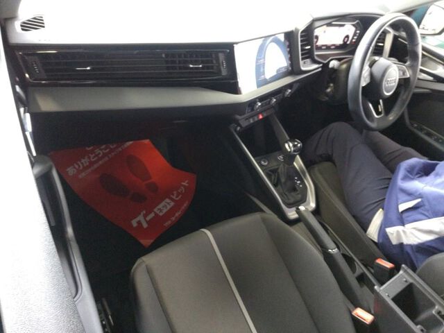 2021 Audi A1 Sportback 25TFSI Advance auction photo 3