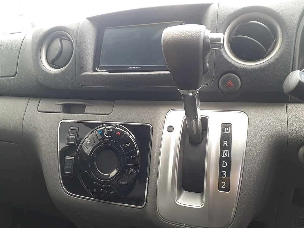 2017 Nissan NV350 Caravan ロングプレミアムGXターボ auction photo 12