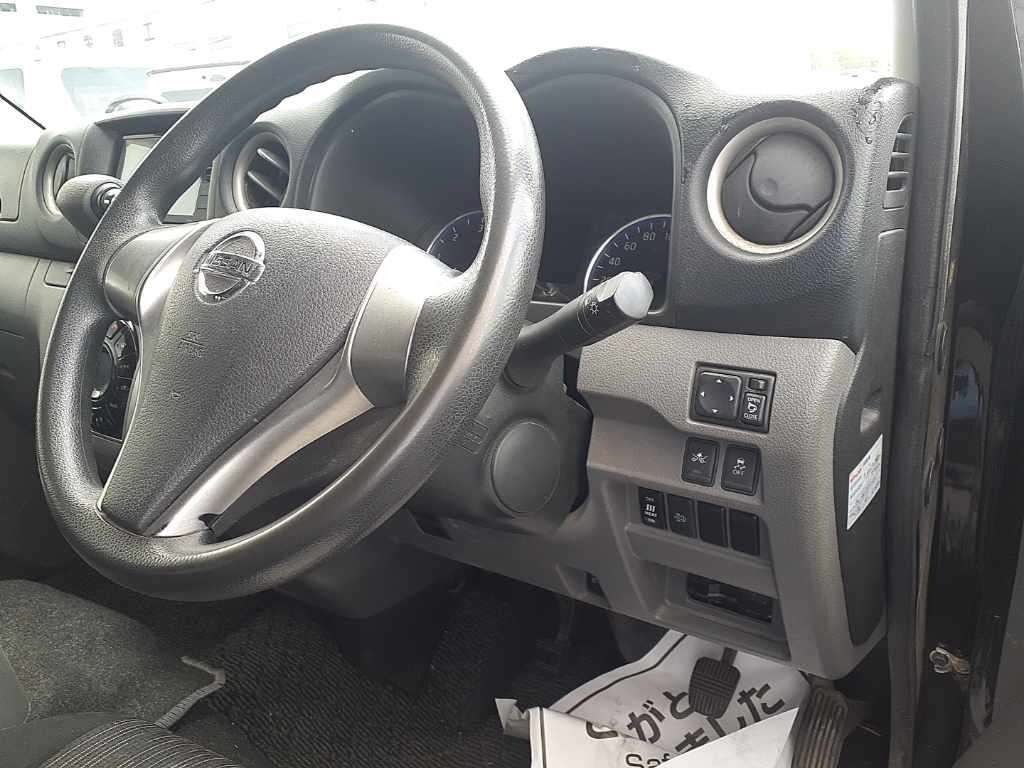 2017 Nissan NV350 Caravan ロングプレミアムGXターボ auction photo 9