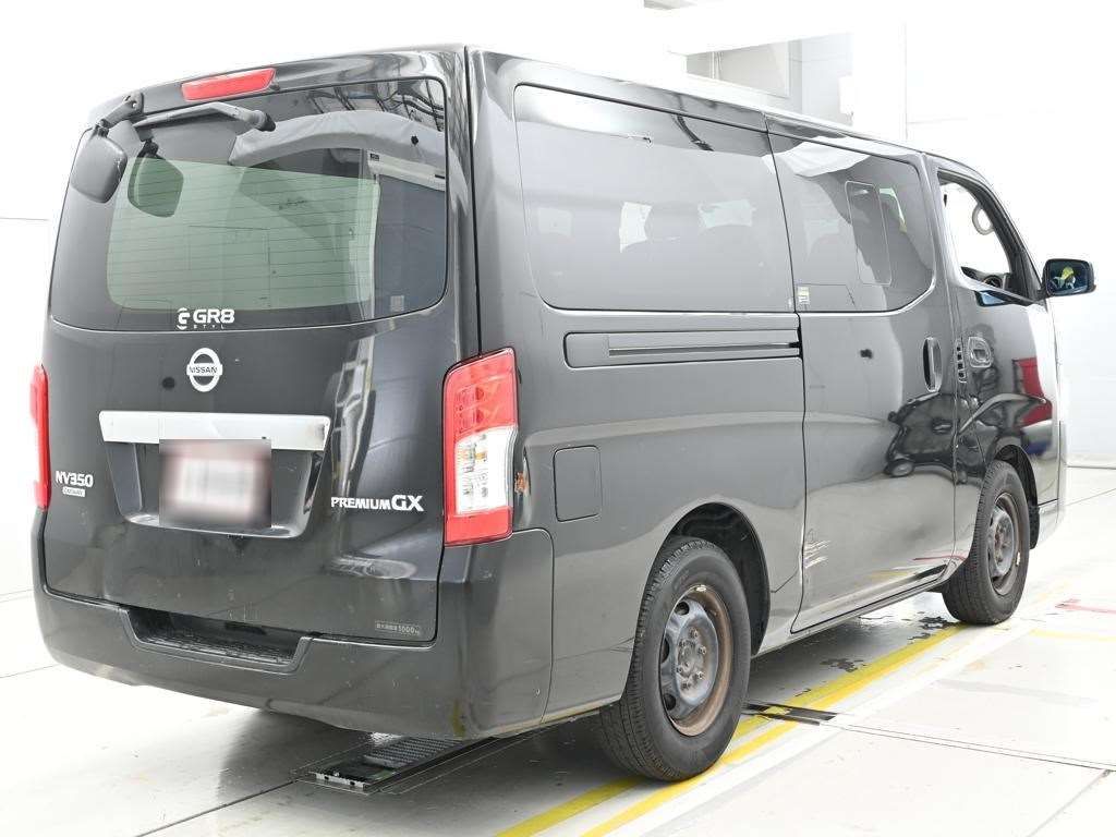 2017 Nissan NV350 Caravan ロングプレミアムGXターボ auction photo 2