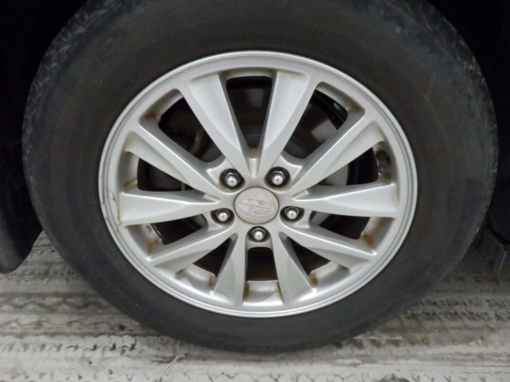 2013 Subaru インプレッサ スポーツ 4WD 1.6i-L auction photo 9