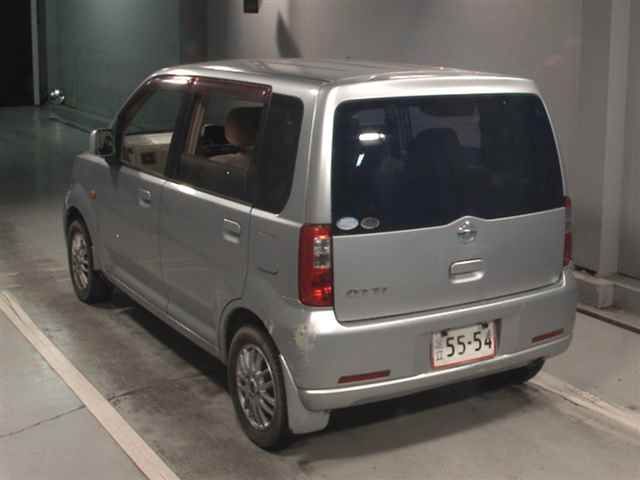 2005 Nissan オッティ S auction photo 2